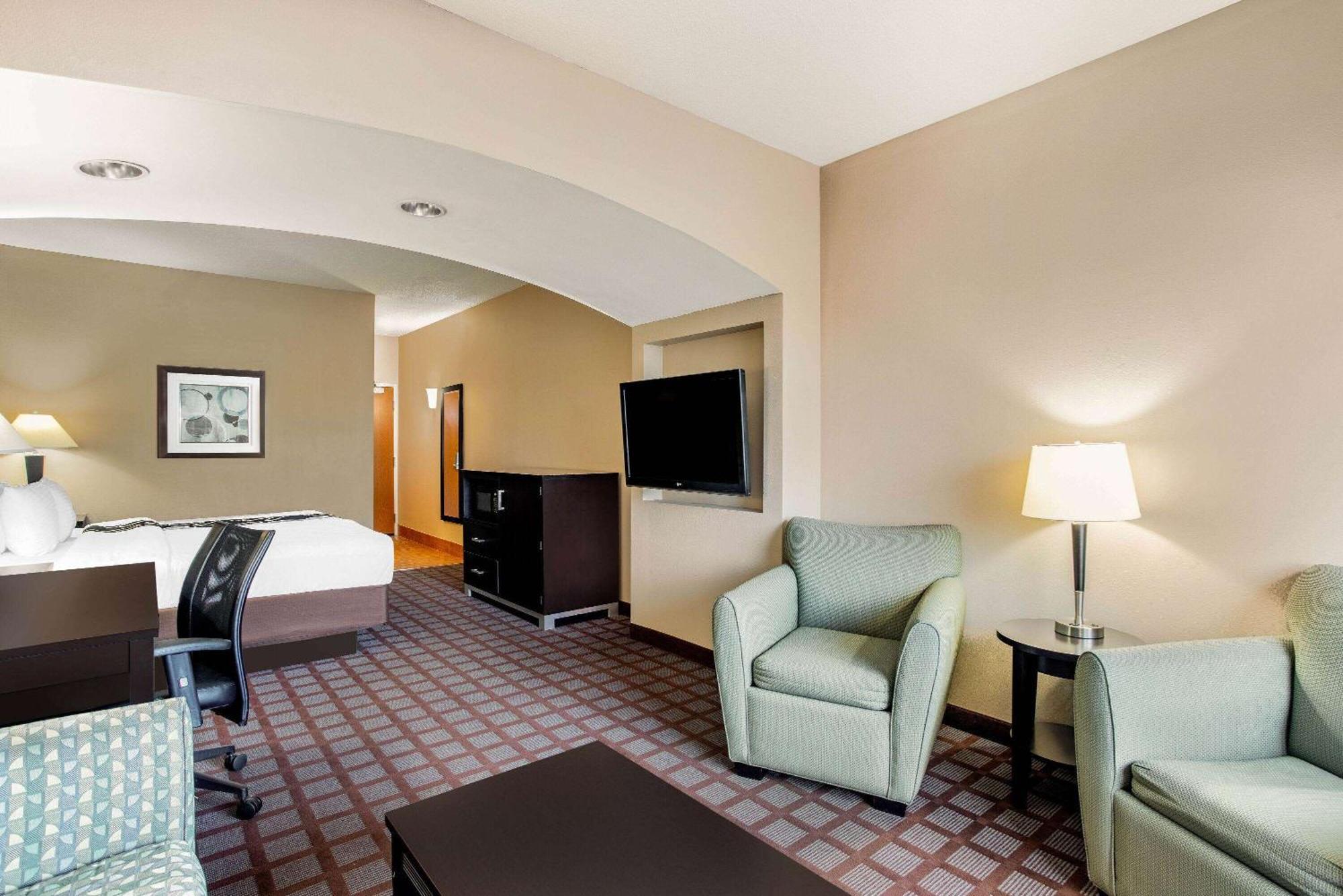La Quinta By Wyndham Indianapolis Airport Plainfield Hotel Exterior photo