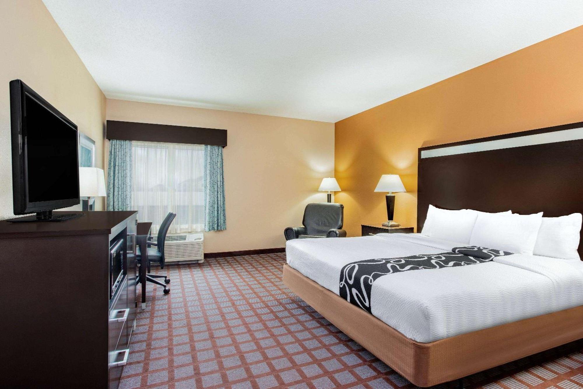 La Quinta By Wyndham Indianapolis Airport Plainfield Hotel Exterior photo